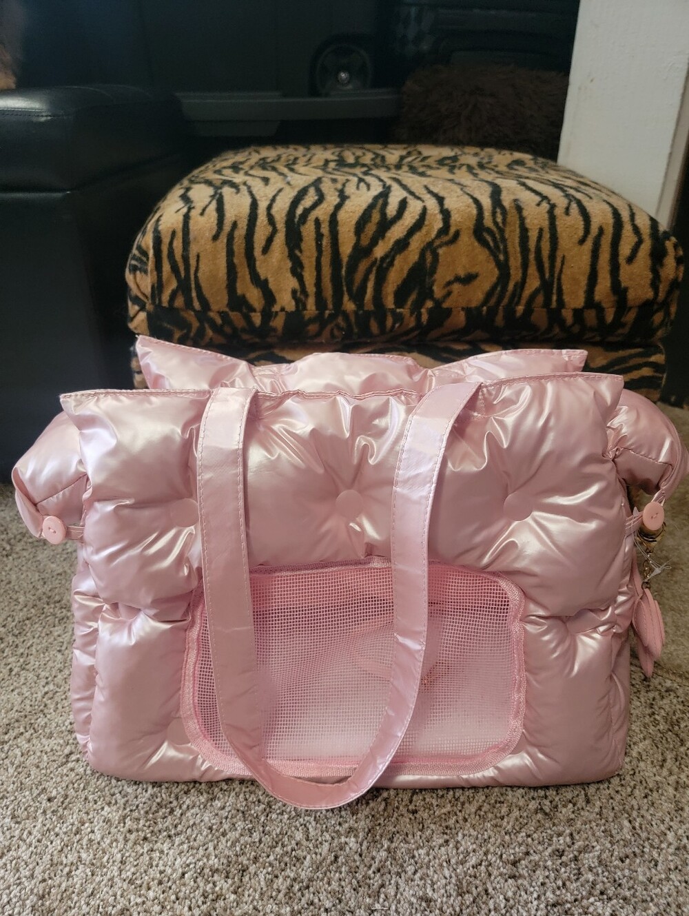 Pet Carrier Tote Dog Or Cat Cheek Pink W Harness Attacment  New w Tag Sz Sm